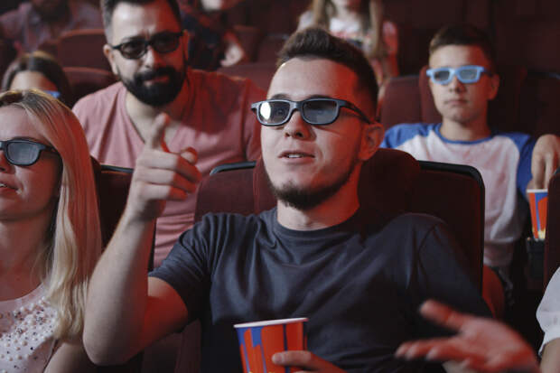 Россияне рассказали об отношении к спойлерам в фильмах