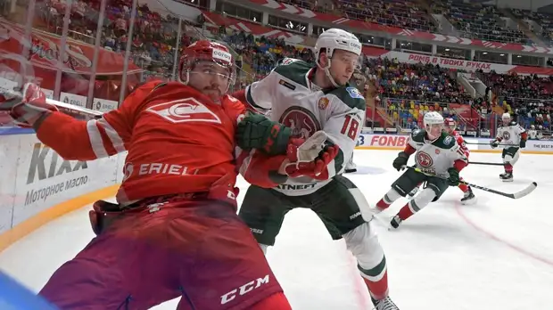 «Спартак» потерпел третье поражение подряд в КХЛ