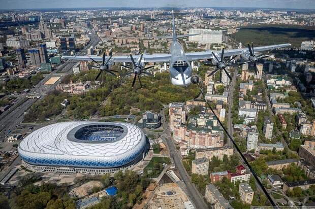 Москва из кабины самолета Ил-78 авиатехника, авиация, москва