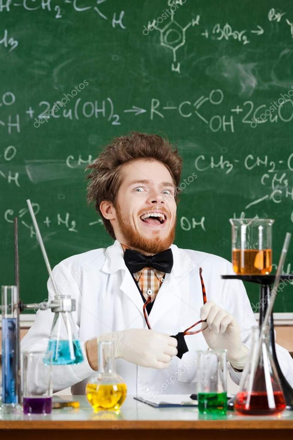 Глупый ученый. Ученые смеются. Учёный. Смех безумного ученого. Смех учёный смеется.