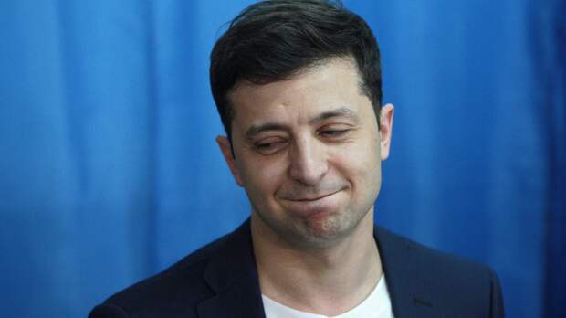 На Украине набирают популярность татуировки с изображением Зеленского На Украине набирают популярность татуировки с изображением Зеленского