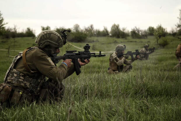 В НАТО выразили уверенность, что Украине удастся удержать фронт
