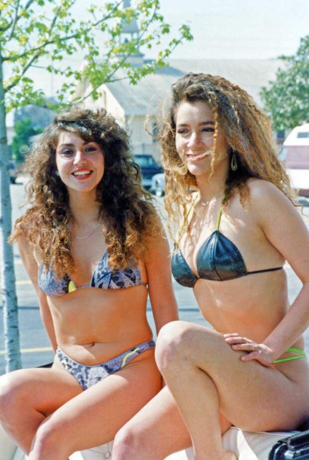 1980s-women-swimwears (7).jpg