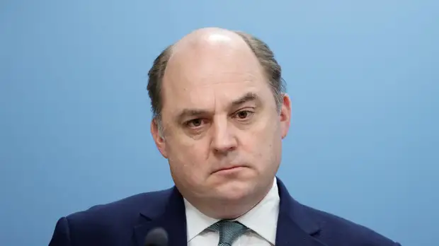 Глава Минобороны Британии Уоллес заявил о планах увеличить военный контингент в Польше