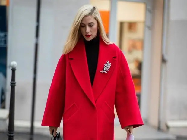 Броши, шляпки и ожерелье: носим любимые аксессуары Елизавета II