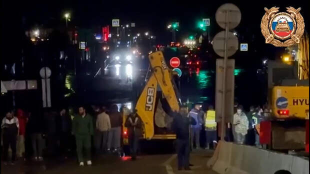 Мост обрушился на федеральной трассе "Кавказ" в Дагестане