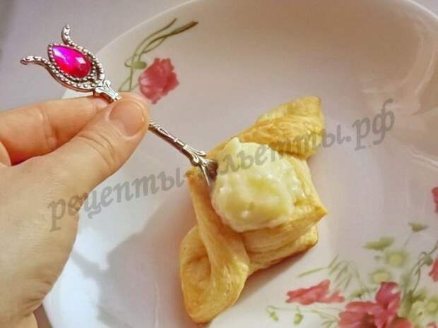 наполняем слойки кремом