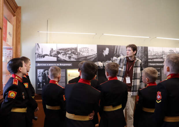 Воспитанники ЕкСВУ посетили музей военной истории «Свердловск: Говорит Москва!» в Екатеринбурге