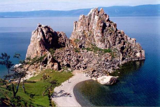 Байкал во все времена был сакральным местом, а после того как его стал защищать ЮНЕСКО, озеро привлекло ученых всего мира