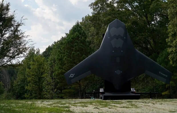 В США представили реактивный БПЛА, способный вертикально взлетать и приземляться