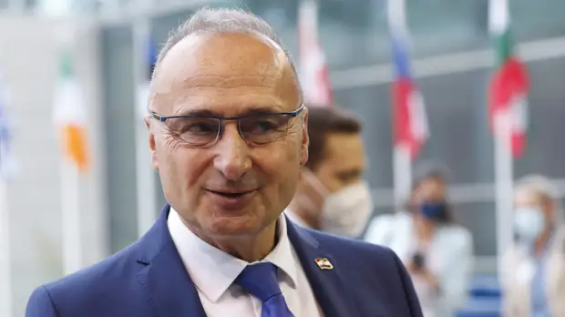 Глава МИД Хорватии Грлич-Радман посетит Москву и Санкт-Петербург