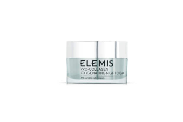 Ночной крем для лица «Кислород Про-Коллаген», Elemis насыщает кожу кислородом и помогает предотвратить появление признаков преждевременного старения. В составе — средиземноморские водоросли падина павоника для эластичности, экстракты ламинарии и красных водорослей для стимуляции процессов клеточного дыхания и усиления естественной регенерации клеток
