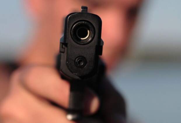 Пьяный офицер устроил стрельбу на улице в Херсоне