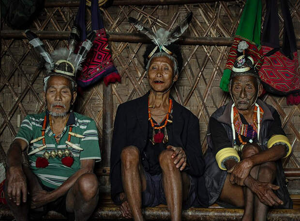 Племя головорезов, живущее на севере Индии. Фото: Wiktor Stadniczenko.