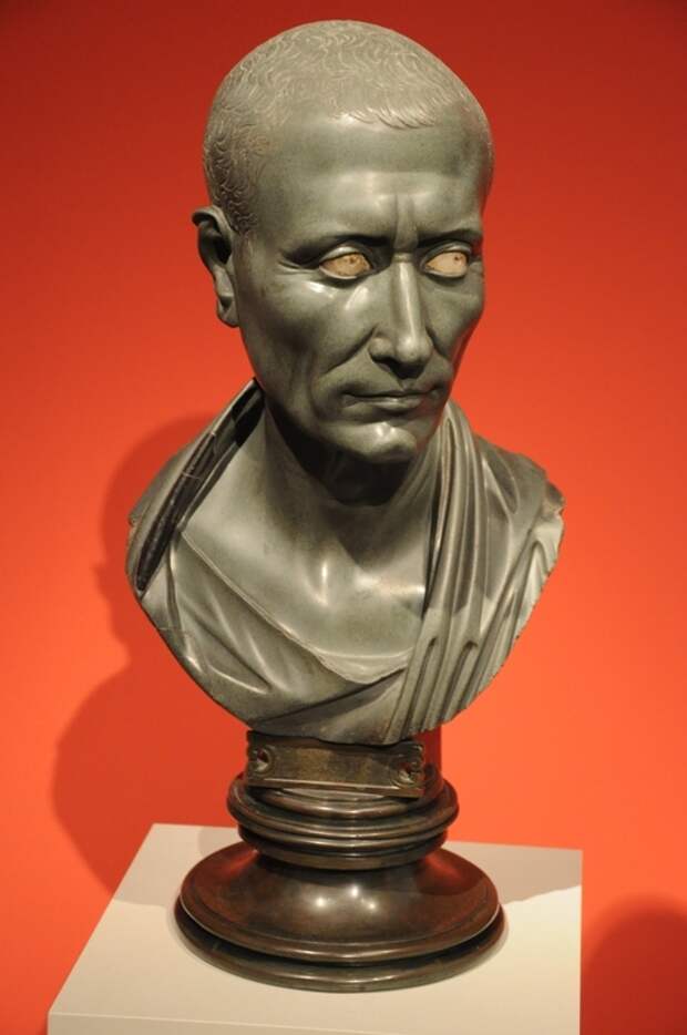 Гай Юлий Цезарь (100–44 гг. до н. э.). Бюст из Античного собрания, Берлин - Галльская война Цезаря | Военно-исторический портал Warspot.ru