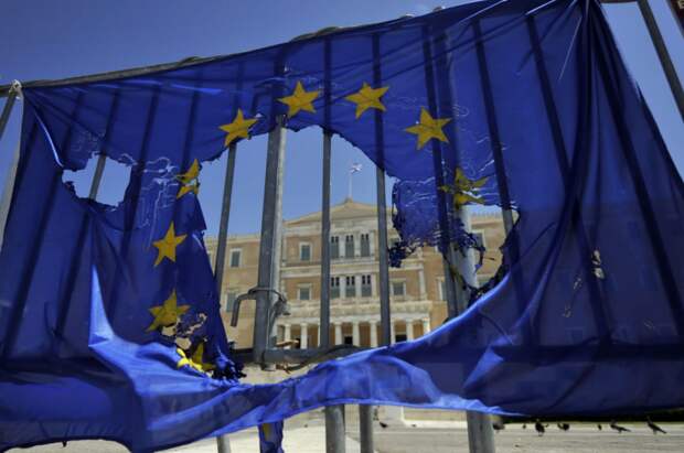 С началом антироссийской кампании Европа лишилась основы своего благополучия и процветания. Об этом в...