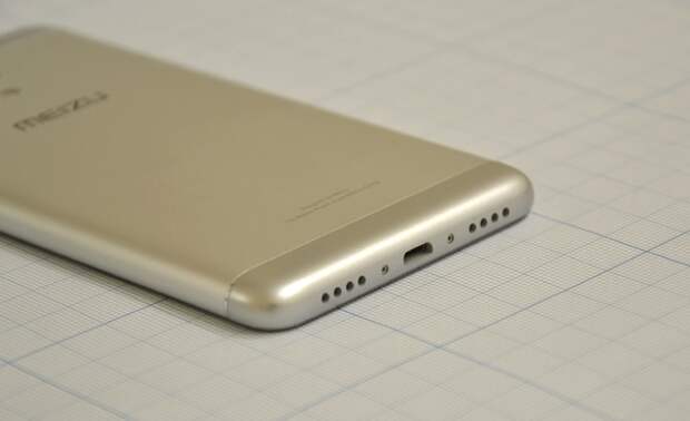 Meizu M3s mini: нижний торец