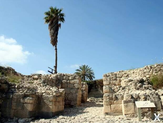 Ворота в Мегиддо, бронзовый век...