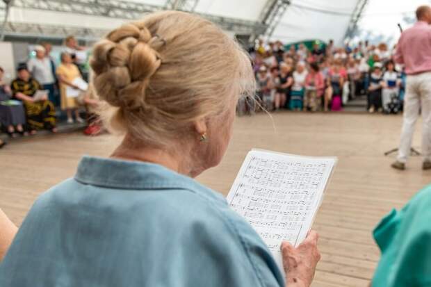 Не деньги и не здоровье: что на самом деле спасает в старости — простые слова, которые стоит запомнить