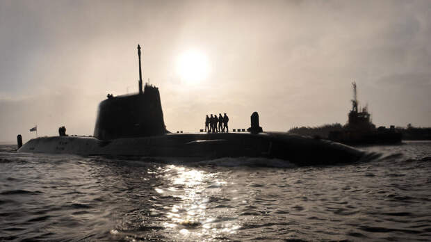 Два человека задержаны в Британии за попытку попасть на базу ВМС