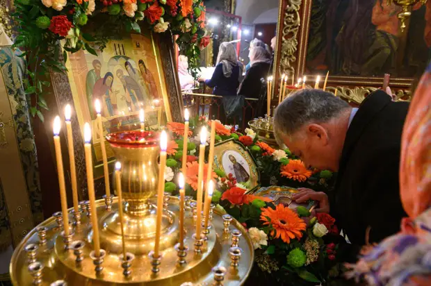 Принесение мощей Преподобного Сергия Радонежского в Пскове омрачила провокация с бомбой
