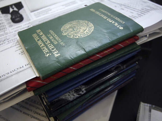 Россия незаметно ввела выездные визы для иностранцев