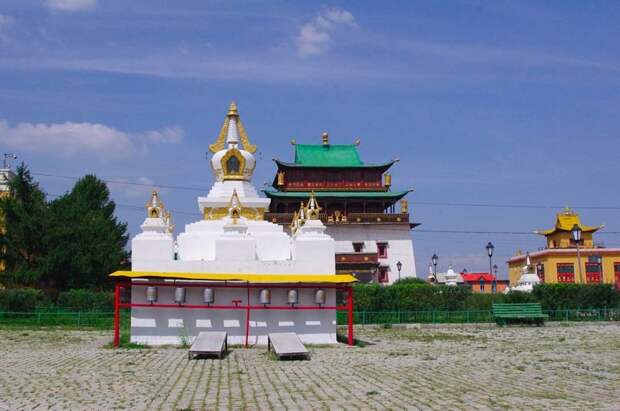 53% взрослого населения в Монголии являются буддистами. В стране официально зарегистрированы более 250 буддистских храмов Instagram, монголия, улан-батор