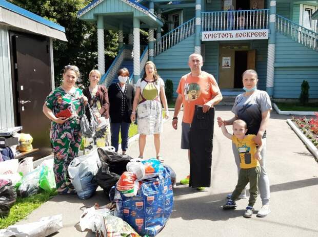 Малышу из Марьина нужны детские смеси и памперсы