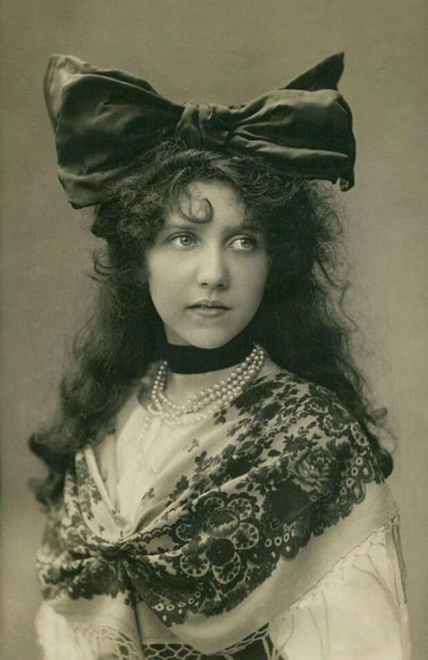 Самые красивые девушки мира на открытках 1900-х годов