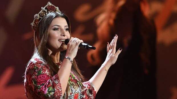 Жасмин оплатит реабилитацию детей женщины из Дагестана, дочь которой спас местный житель