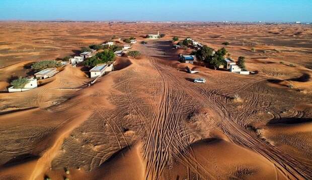 Заброшенный поселок-призрак Аль-Мадам в пустыне Эмиратов