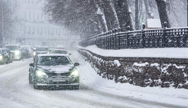 Движение закрыли на сутки на двух трассах в Забайкалье из-за снега