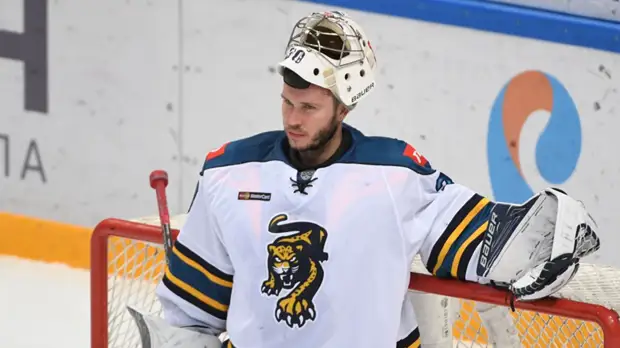 Барулин рассказал, почему надел классический костюм во время Матча звёзд КХЛ