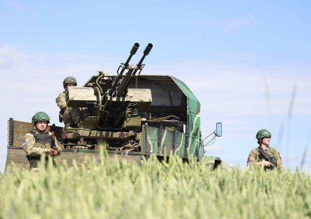 Ряд источников сообщил, что на Украине недовольны попыткой Киева прорвать российскую границу. В чем смысл броска ВСУ на Курскую область?-2