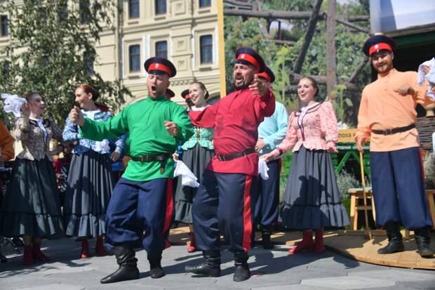 В России состоится уникальный международный фестиваль народной песни. В Петербург съедутся коллективы со всего мира