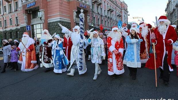 Здравствуй, Дедушка Мороз: центр Владивостока перекроют из-за карнавального шествия