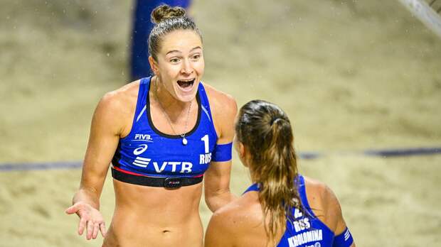 Макрогузова и Холомина вышли в плей-офф этапа Мирового тура 