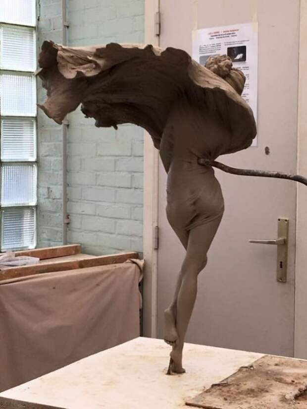 https://i1.wp.com/antipriunil.ru/wp-content/uploads/2017/09/realistic-female-sculptures-luo-li-rong-59c8a9bded977__700.jpg?resize=625%2C833&ssl=1