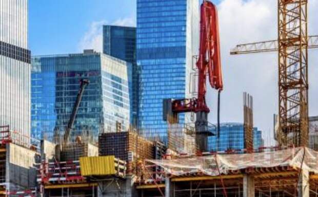 «Строительный пузырь» лопнул: Прорабы больше не матерятся, краны застыли, мигранты уехали, жилье не покупают