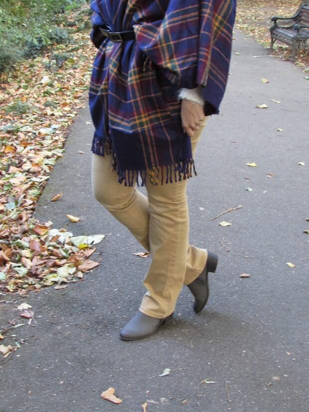 blanket-scarf-cardigan blanket wrap as a cardigan