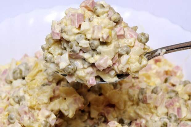 Срок годности оливье: через сколько часов салат становится ядовитым?