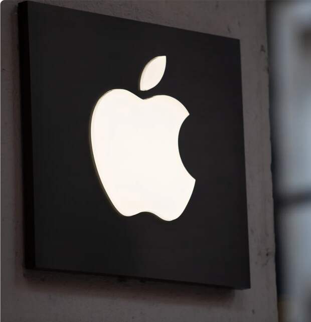 Apple 2.jpg Apple 2.jpg