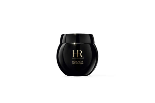 Ночной крем Re-Plasty Age Recovery, Helena Rubinstein борется с морщинами, неровной текстурой и неоднородным тоном, потерей упругости, снижением тонуса, сухостью, ощущением стянутости и дискомфорта. В составе — проксилан, гиалуроновая кислота и производное глицирризиновой кислоты