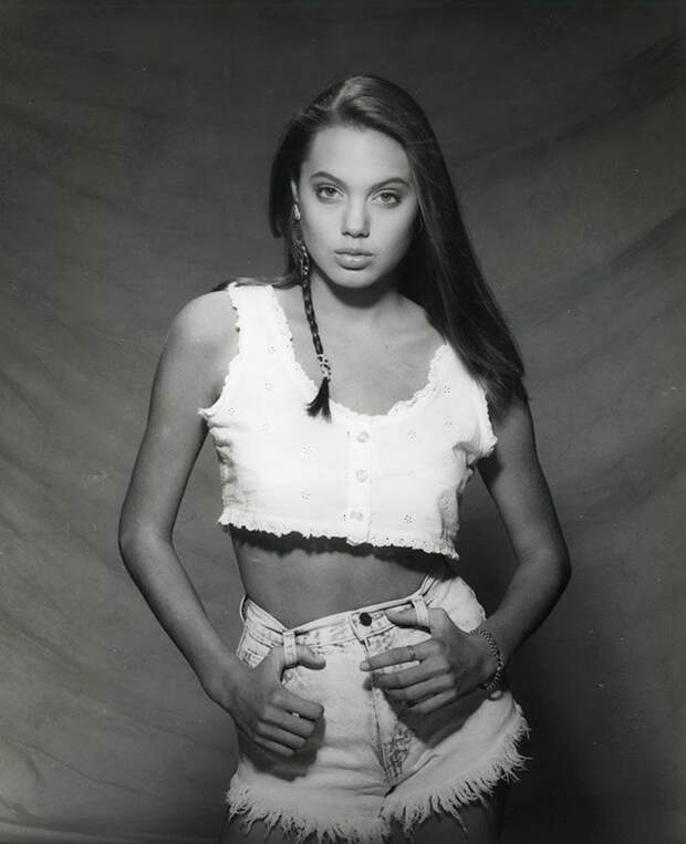 15-летняя Анджелина Джоли на фотографиях Harry Langdon 15-летняя Анджелина Джоли на фотографиях Harry Langdon