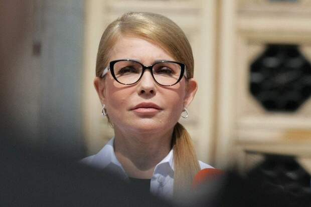 Тимошенко опубликовала фото с автоматом