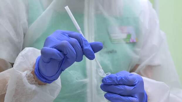 Вирусолог Карпова рассказала, опасен ли новый вариант коронавируса «FLiRT»