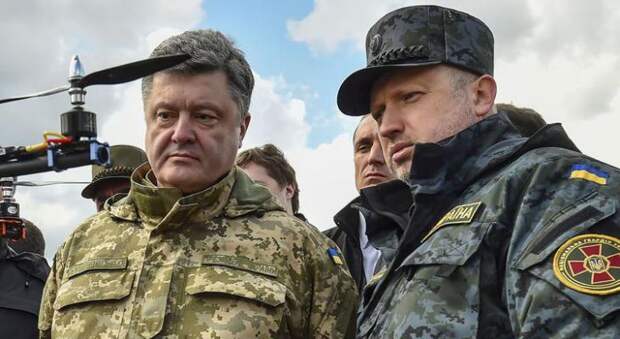 президент Украины Порошенко и секретарь СНБО А. Турчинов