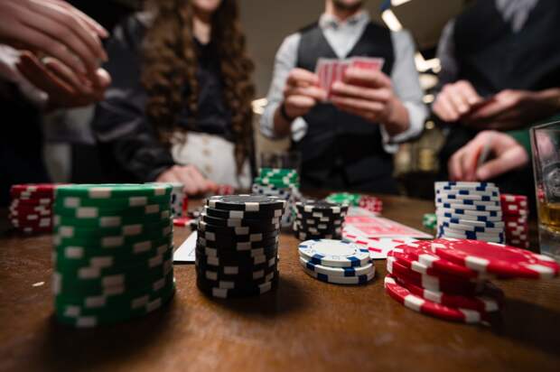 ФСБ вычислила пятерых лидеров подпольного казино в российском городе