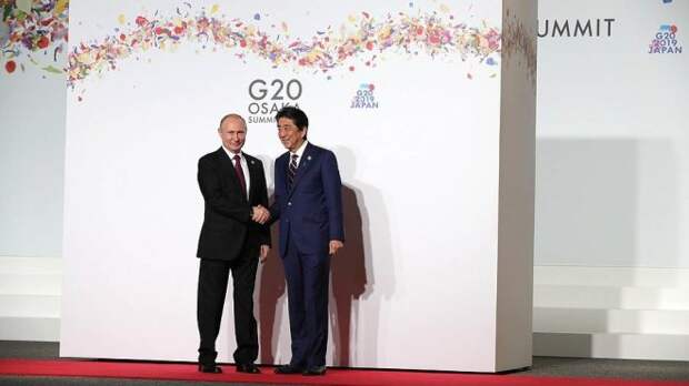 Путин и Абэ подписали пакет документов по итогам встречи