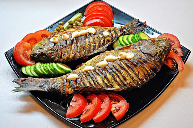 Рыба, запечённая с овощами. 